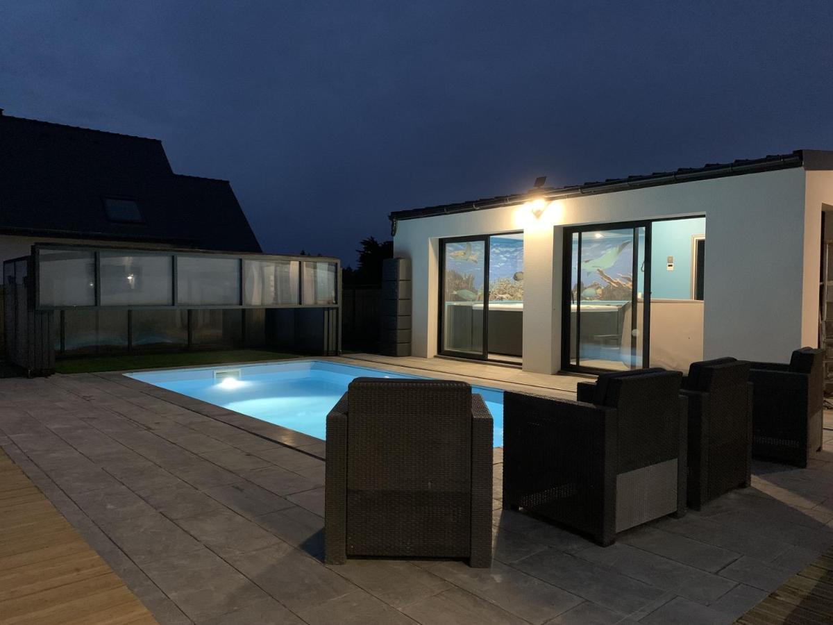 Maison 8 pers en bord de mer avec piscine chauffée toute l'année, spa et hamman Surzur Exterior foto